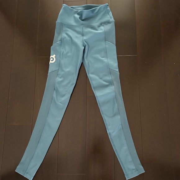 NWT Peloton athletic leggings. Women's size S - Picture 3 of 7